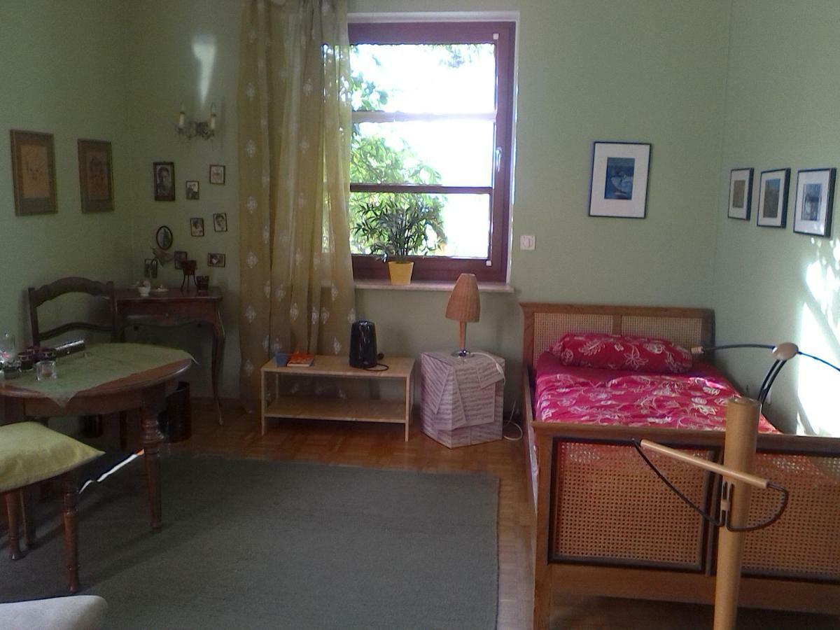 Messezimmer Naehe Zentrum Köln Kültér fotó