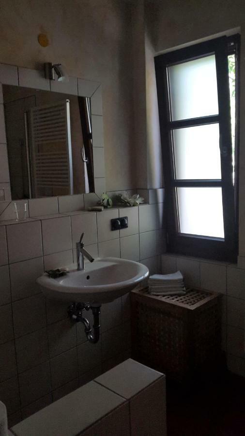 Messezimmer Naehe Zentrum Köln Kültér fotó